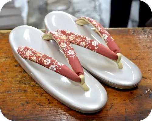 合皮草履に花柄花緒