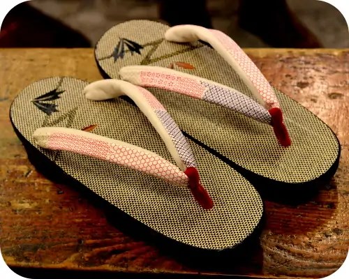 シコロ張・都に寄せ柄内玉花緒