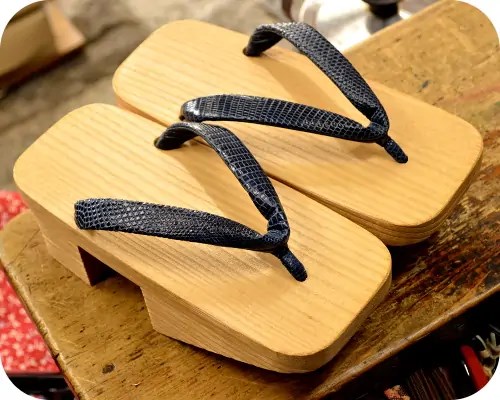 大千両に本トカゲ革花緒