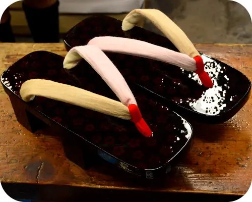 桜柄溜め塗り芳町に本麻水引花緒