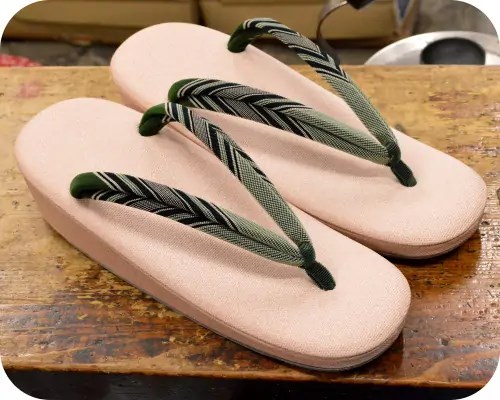 帆布草履に二石花緒