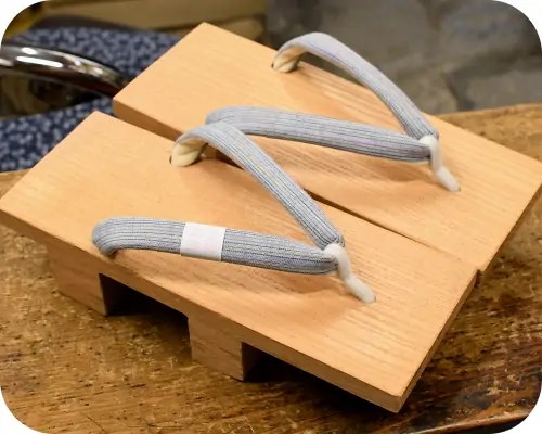 真角に遠州綿紬・なないろ花緒