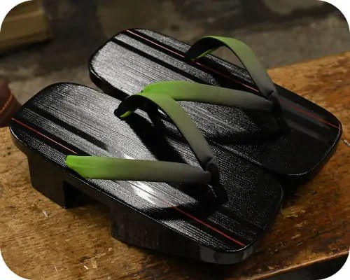 クシ目大千両にぼかし花緒