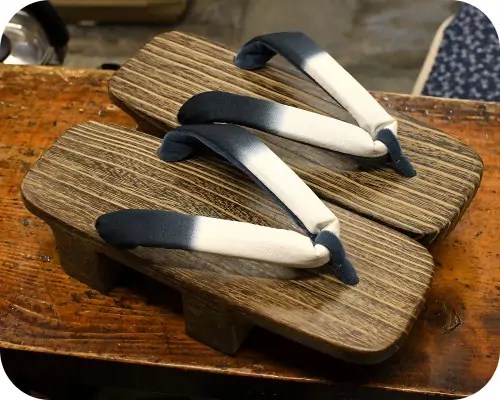 焼き・砥の粉磨き芳町にぼかし正絹花緒