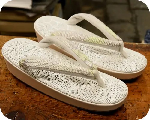パンチメッシュ草履に組紐福林花緒