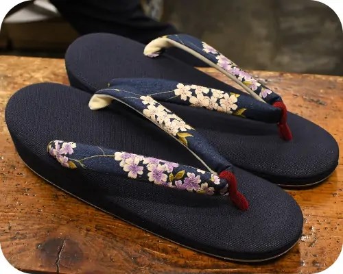 帆布草履に花柄花緒