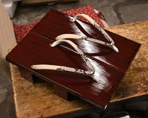 糸春真角にヘビ革江戸褄花緒