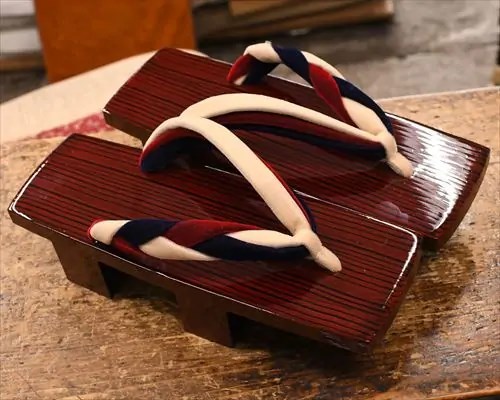 糸春相三味に編み三石花緒