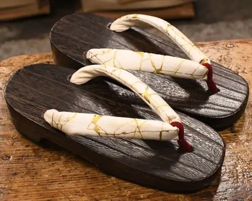 焼き相右近に氷割れ柄花緒