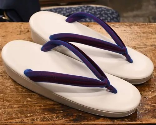 艶消し草履に玉虫色罠一本どっこ花緒