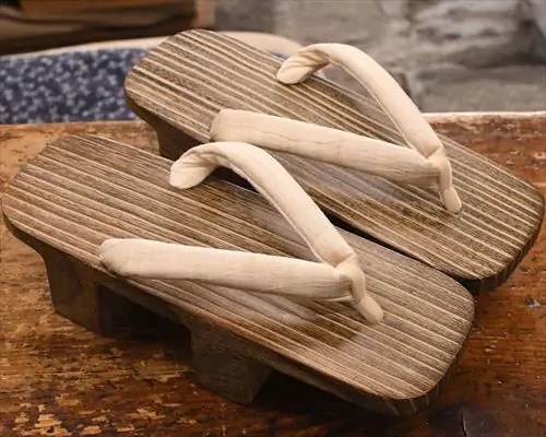 焼き砥の粉芳町に本麻花緒