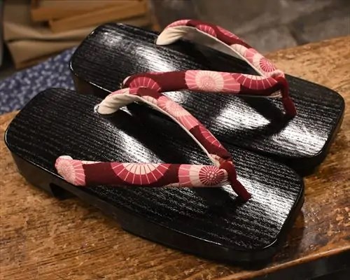 黒捌き大右近に蛇の目傘柄花緒