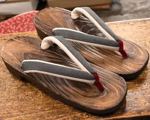 焼き相右近に鮫小紋福林花緒