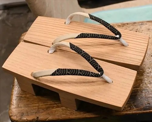 合目柾相三味に青海波柄印伝江戸褄花緒