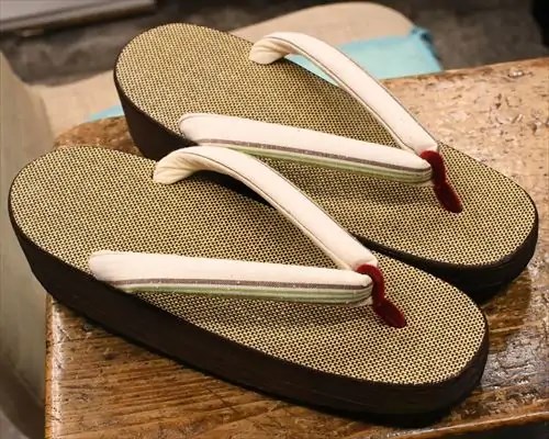 シコロ張り舟形に遠州綿紬花緒