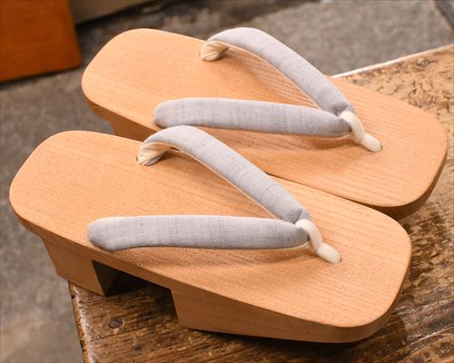 相千両に会津木綿花緒