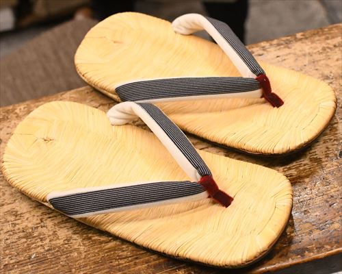 南部表雪駄に縞柄福林花緒