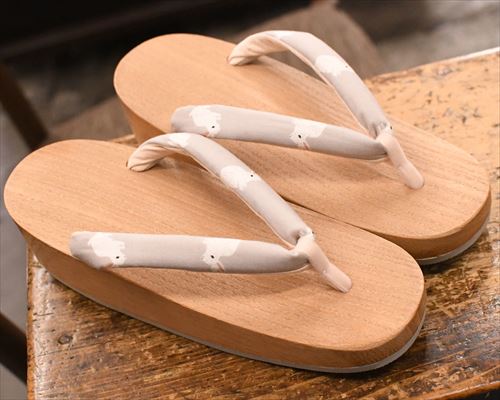 舟形にお仕立て花緒