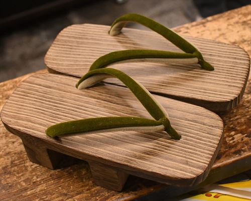 焼き砥の粉大下方に本天二石花緒