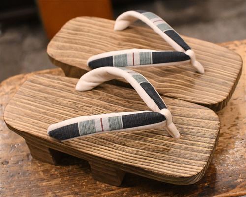 焼き入れ相千両にタピール二石花緒