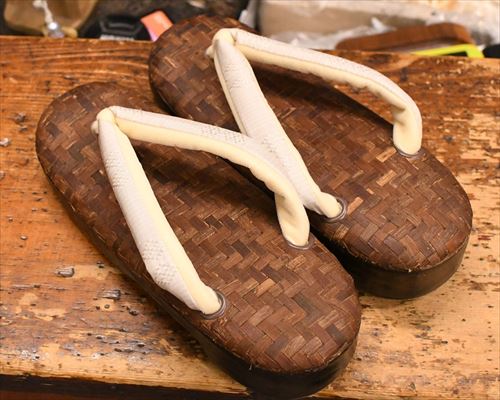 葡萄張相右近に首里花織花緒