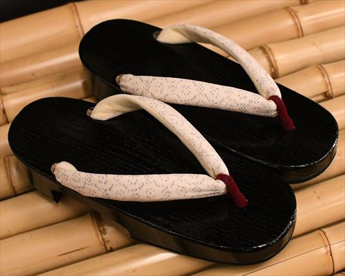 捌き相右近に能登上布花緒
