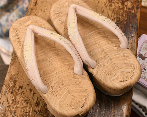 茶竹表付き相右近に露芝柄福林花緒
