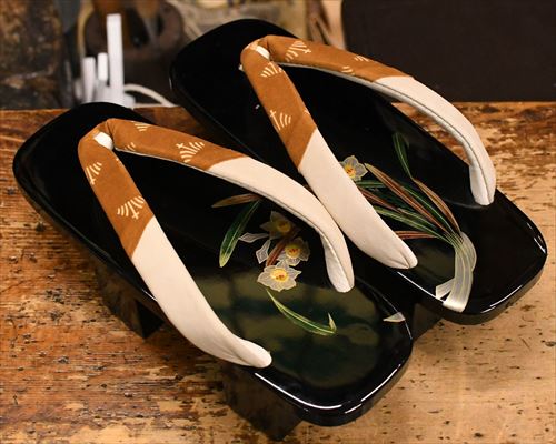 蒔絵付き芳町に菖蒲柄ふすべ印伝江戸褄花緒