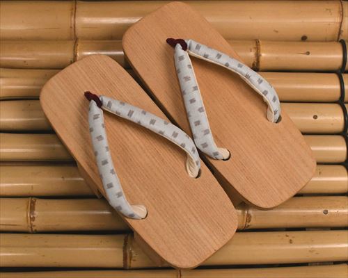 大下方に能登上布花緒