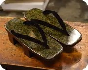 津軽塗・芳町に黒玉本天花緒