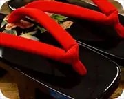 蒔絵付芳町に赤無地本天花緒　花緒