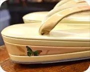 蝶柄螺鈿入り草履　花緒