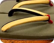 帆布草履に木綿内玉花緒　花緒