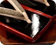 天黒相三味に奄美布福林花緒　前壷