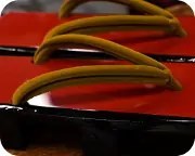 天赤相三味に本天二石花緒　花緒