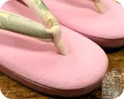 帆布草履に花柄内玉花緒　前壷