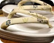 ３分３枚本革草履に花柄花緒　花緒