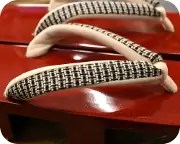 七々子塗り相三味にホースヘアー花緒　花緒