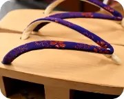 芳町に撫子柄印伝花緒　花緒