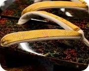 津軽塗真角に名物裂花緒　花緒