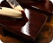 糸春相三味に五彩花緒　前壷