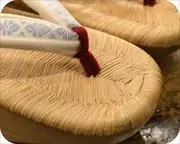 表付き相千両に博多織福林花緒　前壷