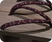 夏色合目柾真角に蜻蛉柄印伝丸花緒　花緒