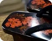 八雲塗り芳町に小桜柄印伝福林花緒　花緒