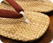 パナマ市松草履に会津木綿花緒　前壷