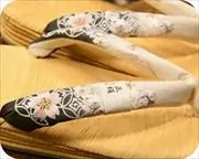 南部表草履に刺繍花柄花緒　花緒