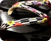 捌き芳町に矢絣柄花緒　花緒