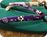 帆布草履に猫柄花緒　花緒