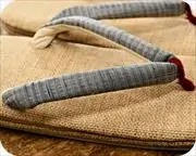 麻織風草履に結城紬花緒　花緒