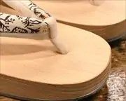 舟形に鳥獣戯画柄福林花緒　前壷